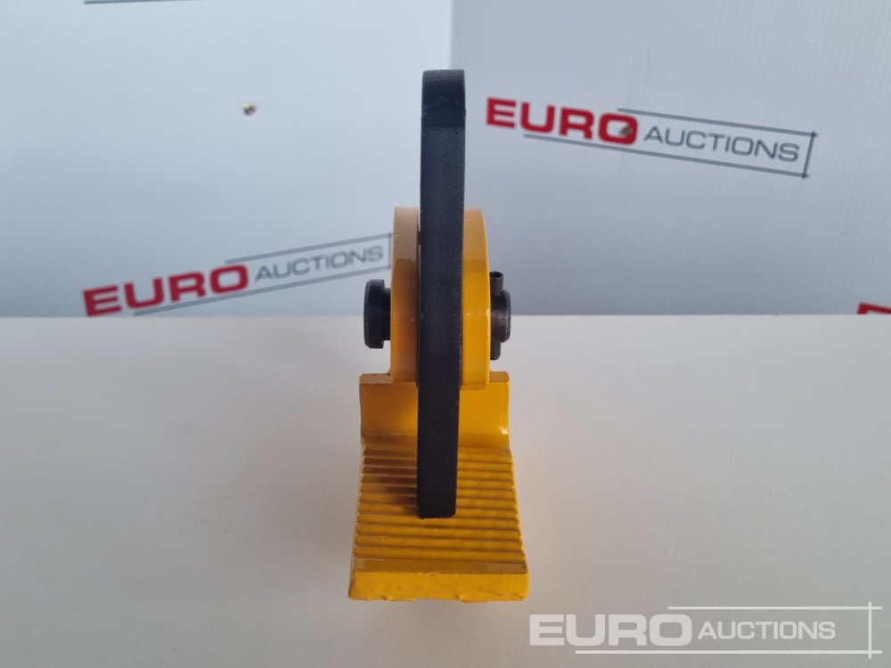 Unused 1 Ton PDB Horizontal Plate Lifting Clamp - Гаражна опрема: slika 2 Unused 1 Ton PDB Horizontal Plate Lifting Clamp - Гаражна опрема: slika 2