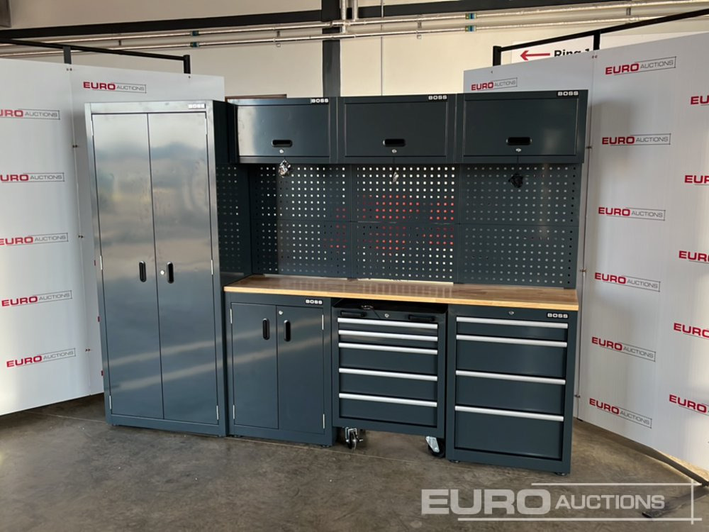Unused Boss 2.6m 9 Drawer, 5 Cabinet Tool Station (3 boxes) - Гаражна опрема: slika 1 Unused Boss 2.6m 9 Drawer, 5 Cabinet Tool Station (3 boxes) - Гаражна опрема: slika 1