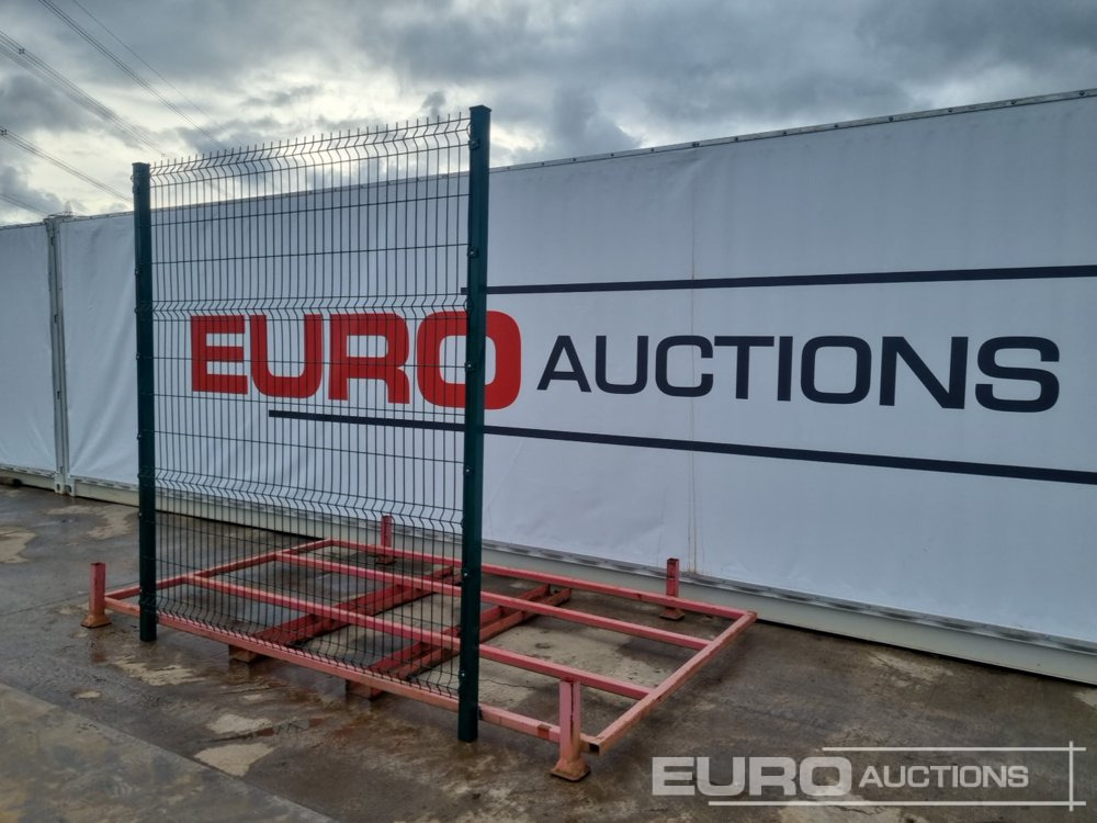 Unused Galvanised & Powder Coated Heavy Duty (5mm) Wire Mesh Fencing, 25 x H2.4m x W2.2m Panels, 26 x 60mm x 60mm x3m Posts, with Fittings (Green) - Građevinska oprema: slika 3 Unused Galvanised & Powder Coated Heavy Duty (5mm) Wire Mesh Fencing, 25 x H2.4m x W2.2m Panels, 26 x 60mm x 60mm x3m Posts, with Fittings (Green) - Građevinska oprema: slika 3