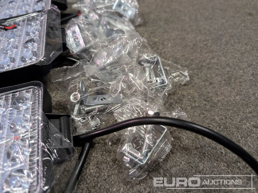 Građevinska oprema Unused LED Work Lights, 48w, 12V/24V, Adjustable Bracket, IP67 Waterproof, 6000k White (10 of): slika 6