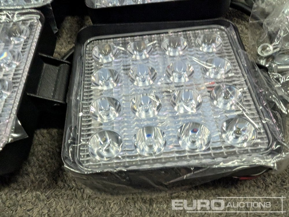 Građevinska oprema Unused LED Work Lights, 48w, 12V/24V, Adjustable Bracket, IP67 Waterproof, 6000k White (10 of): slika 8