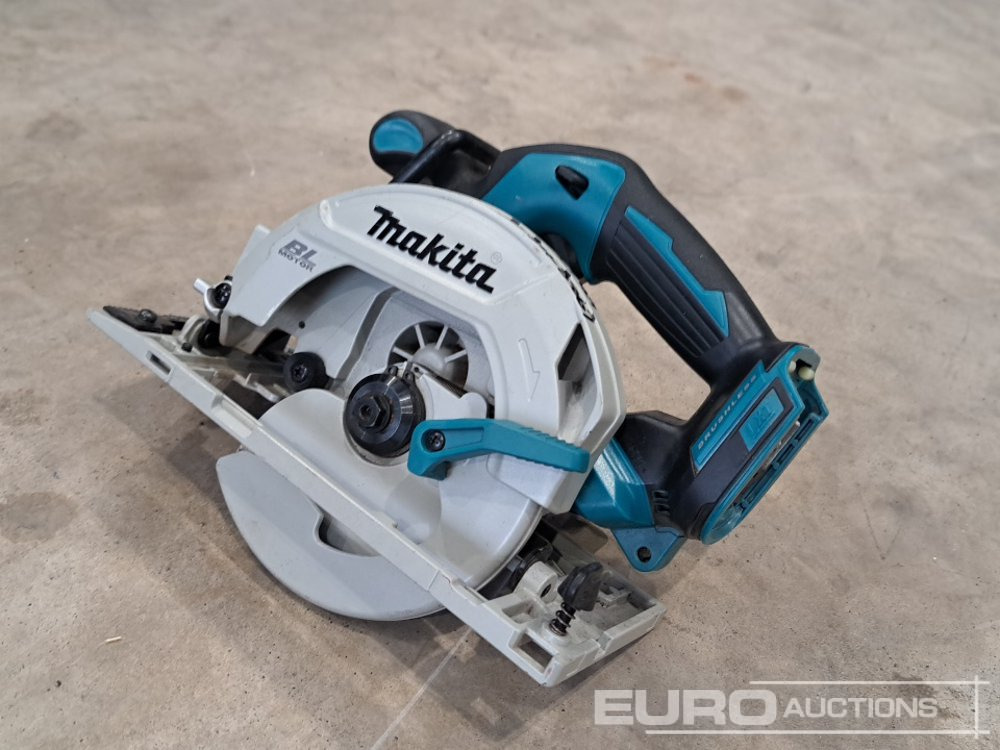 Unused Makita 18v XSS02 Circlar Saw (Body Only) - Građevinska oprema: slika 1 Unused Makita 18v XSS02 Circlar Saw (Body Only) - Građevinska oprema: slika 1