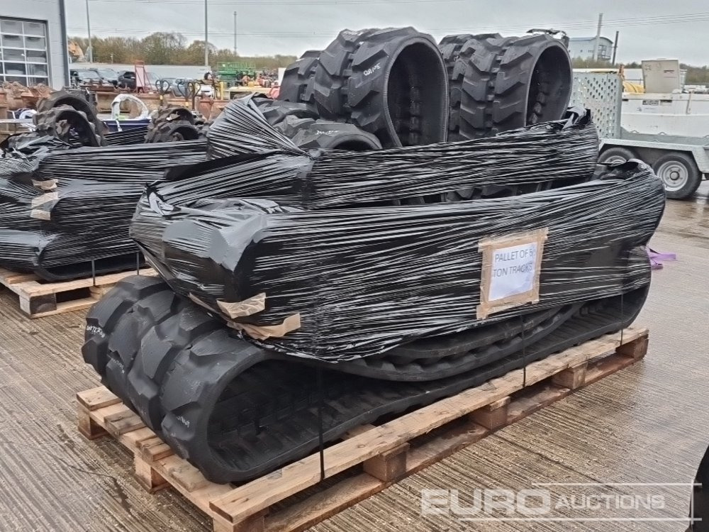 Unused Pallet of Rubber Tracks to suit Mini-8 Ton Excavator - Šine za Građevinska mašina: slika 1 Unused Pallet of Rubber Tracks to suit Mini-8 Ton Excavator - Šine za Građevinska mašina: slika 1