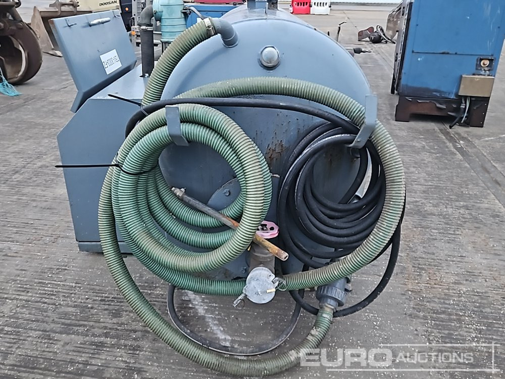 Rezervoar za skladištenje Vacuum Tanker, Yamar Engine: slika 16