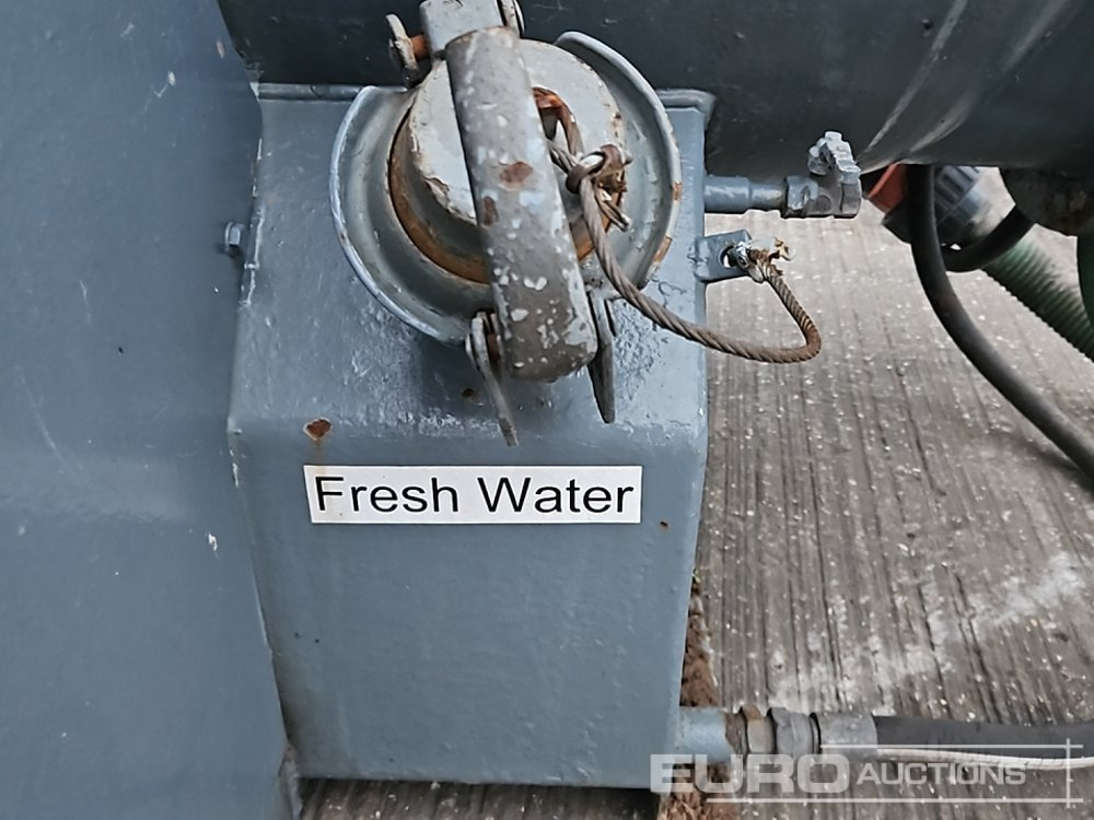 Rezervoar za skladištenje Vacuum Tanker, Yamar Engine: slika 15