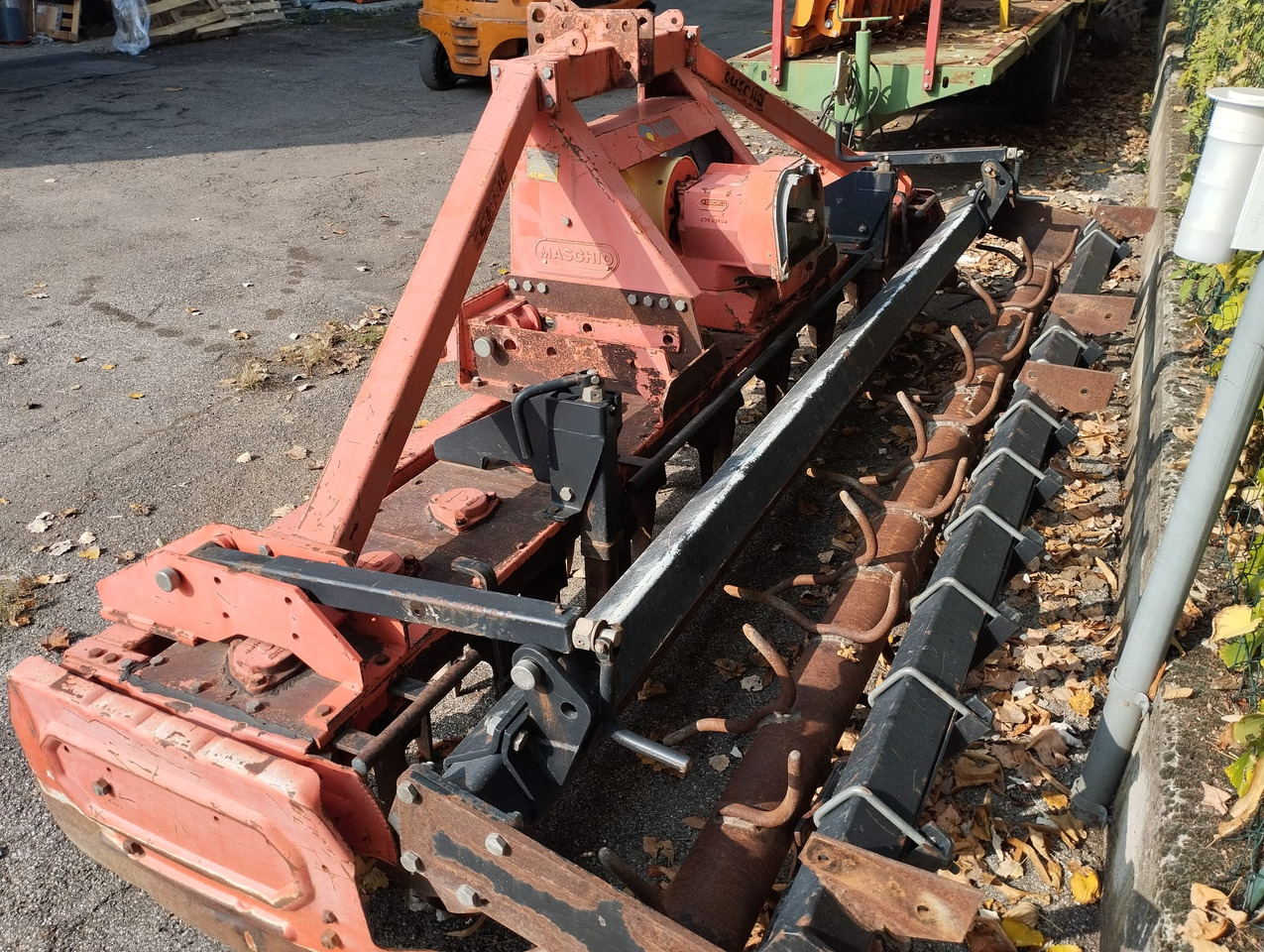 Maschio erpice rotante usato Dominator 3,5m - Traktorska freza: slika 2 Maschio erpice rotante usato Dominator 3,5m - Traktorska freza: slika 2