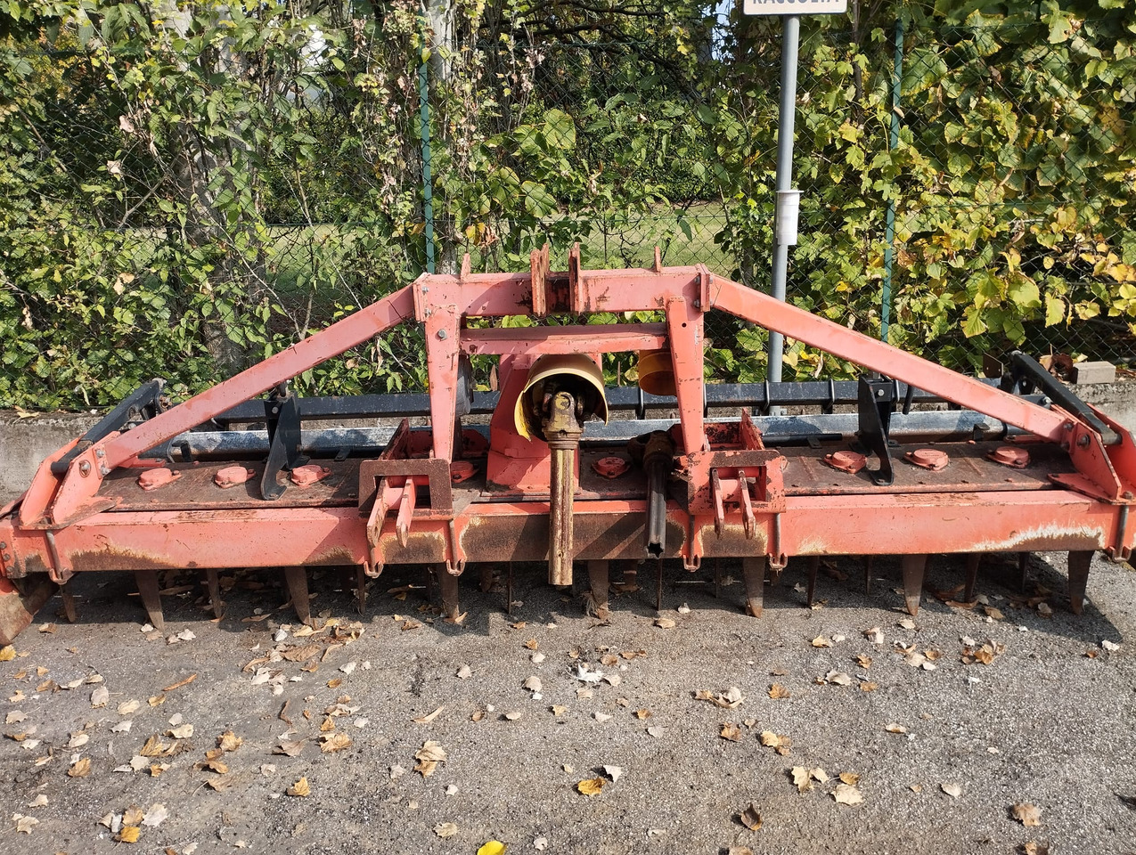 Maschio erpice rotante usato Dominator 3,5m - Traktorska freza: slika 1 Maschio erpice rotante usato Dominator 3,5m - Traktorska freza: slika 1