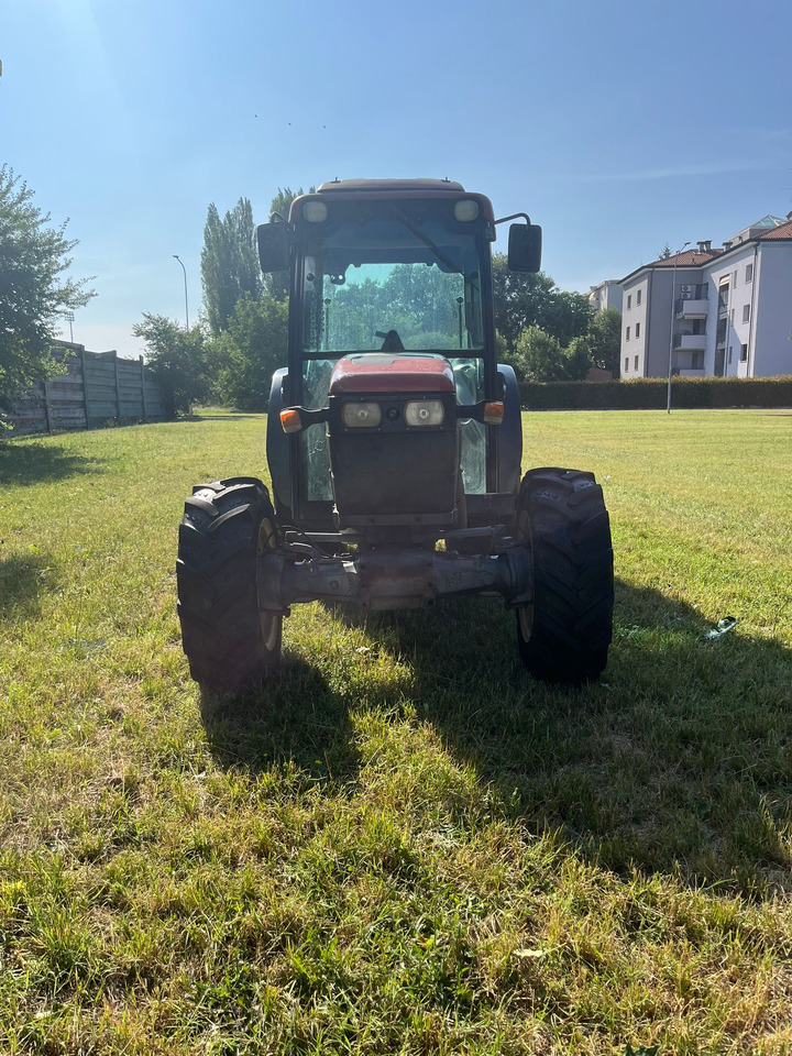 Trattore usato New Holland TNF90 - Traktor: slika 2 Trattore usato New Holland TNF90 - Traktor: slika 2