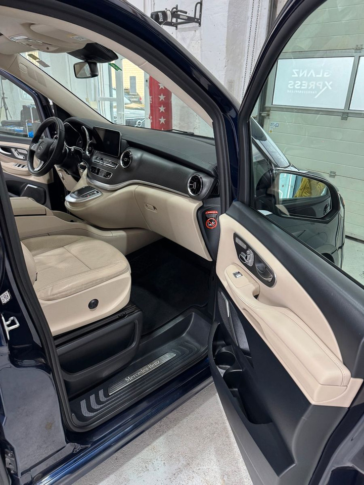 Mercedes-Benz V 300/AMG/EXCLUSIVE/LANG/4MATIC/STDHZG - Putnički kombi: slika 4 Mercedes-Benz V 300/AMG/EXCLUSIVE/LANG/4MATIC/STDHZG - Putnički kombi: slika 4