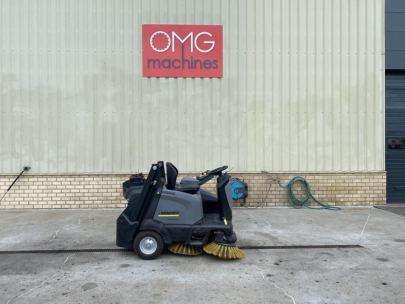 Kärcher KM 105/110 R Bp, Veegmachine, hoogkieper - Autočistilica: slika 1 Kärcher KM 105/110 R Bp, Veegmachine, hoogkieper - Autočistilica: slika 1