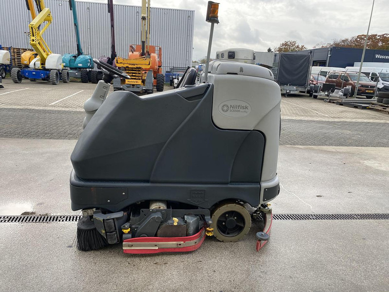 Nilfisk SC6500 1300C, Veeg- Schrobmachine - Mašina za pranje podova: slika 5 Nilfisk SC6500 1300C, Veeg- Schrobmachine - Mašina za pranje podova: slika 5