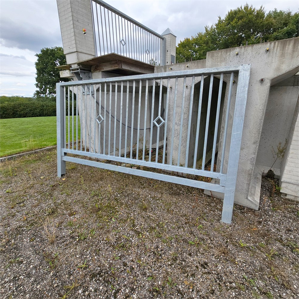 ABC 0001 - Instrument/ Oprema: slika 2 ABC 0001 - Instrument/ Oprema: slika 2