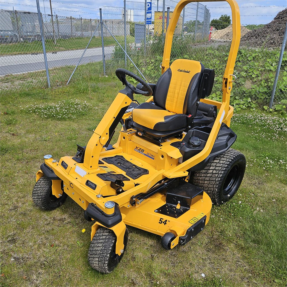 ABC Cub Cadet XZ8 Zero Turn - Baštenska kosačica: slika 2 ABC Cub Cadet XZ8 Zero Turn - Baštenska kosačica: slika 2