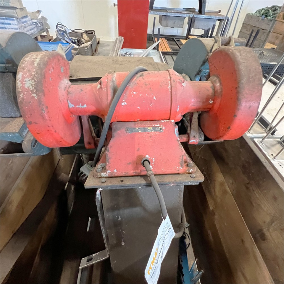 ABC Griding machine and generator / slibemaskine og generator - Mašinska alatka: slika 3 ABC Griding machine and generator / slibemaskine og generator - Mašinska alatka: slika 3