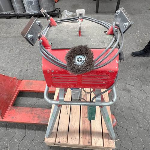 ABC Puliscimattoni - Mašina za asfalt: slika 1 ABC Puliscimattoni - Mašina za asfalt: slika 1