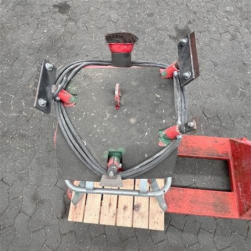 ABC Puliscimattoni - Mašina za asfalt: slika 5 ABC Puliscimattoni - Mašina za asfalt: slika 5