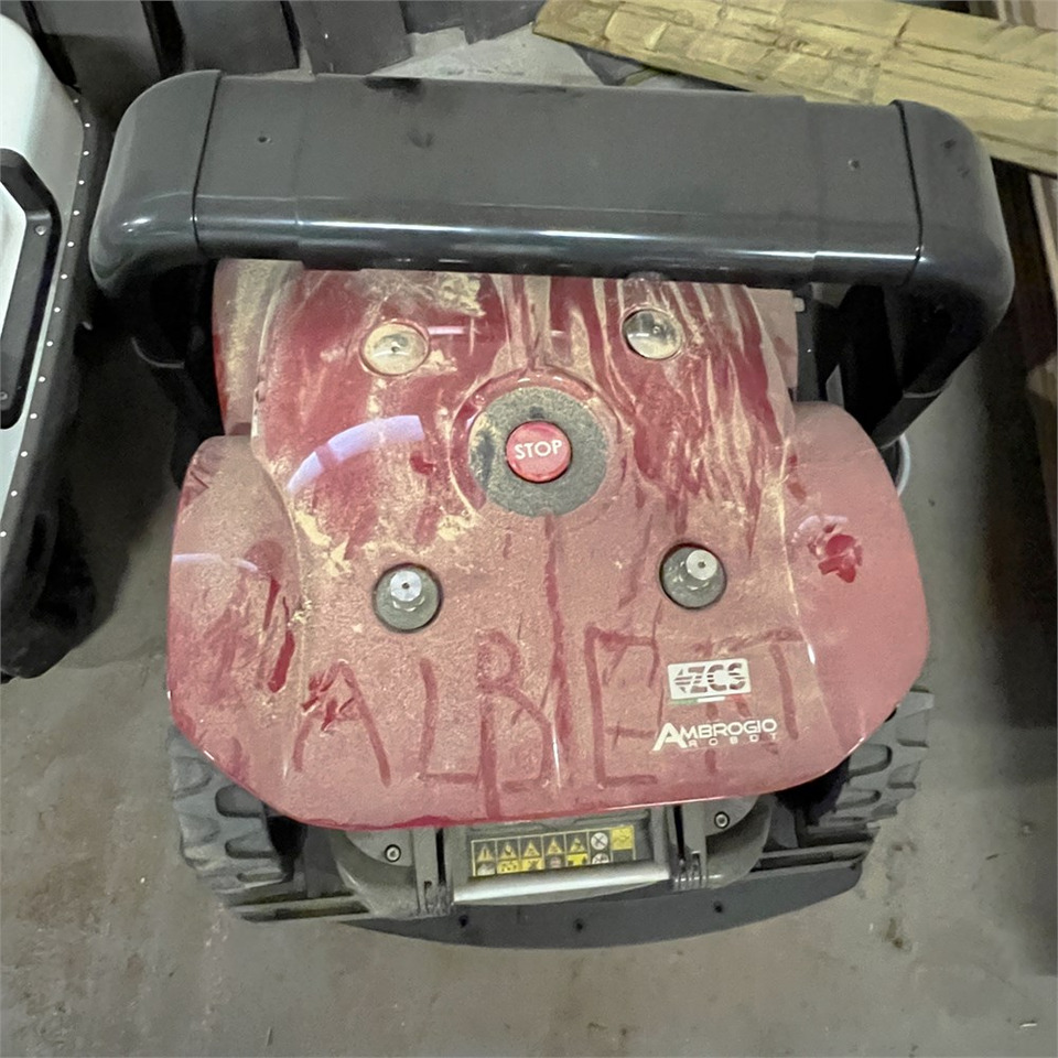 Ambrogio Cube Elite 4 WD - Baštenska kosačica: slika 3 Ambrogio Cube Elite 4 WD - Baštenska kosačica: slika 3