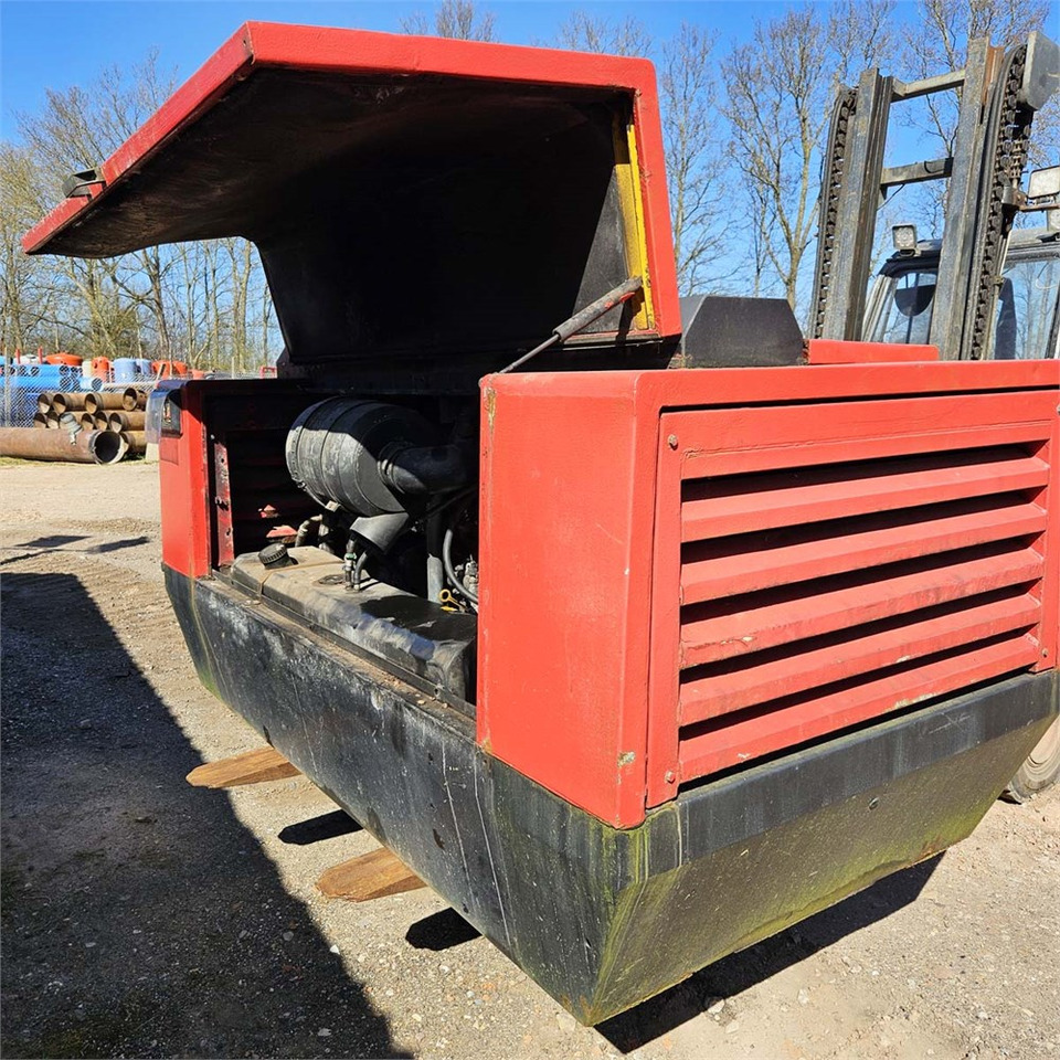 Atlas Copco XAS 146 - Kompresor za vazduh: slika 2 Atlas Copco XAS 146 - Kompresor za vazduh: slika 2
