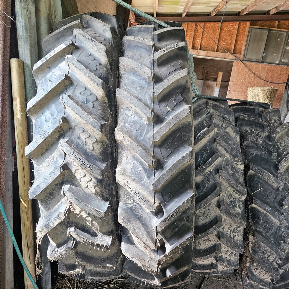 BKT Agri max - Traktor: slika 1 BKT Agri max - Traktor: slika 1