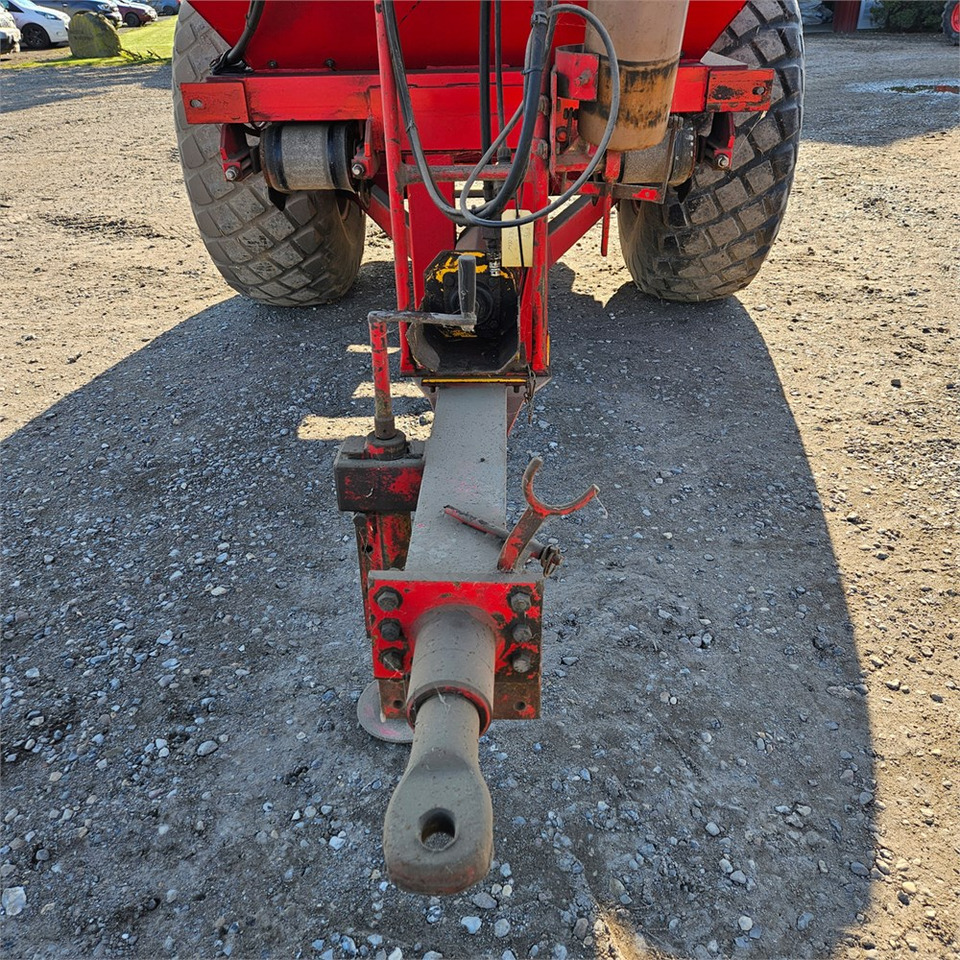 Oprema za đubrenje Bredal B6: slika 8