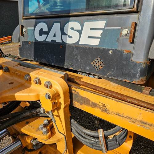 Case 695 ST Case 695 ST: slika 50 Case 695 ST Case 695 ST: slika 50