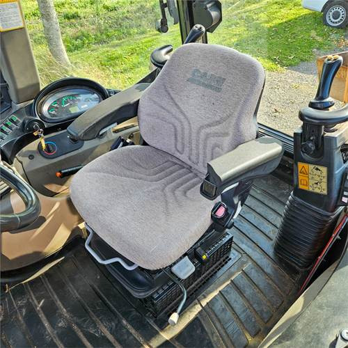 Case 695 ST Case 695 ST: slika 13 Case 695 ST Case 695 ST: slika 13