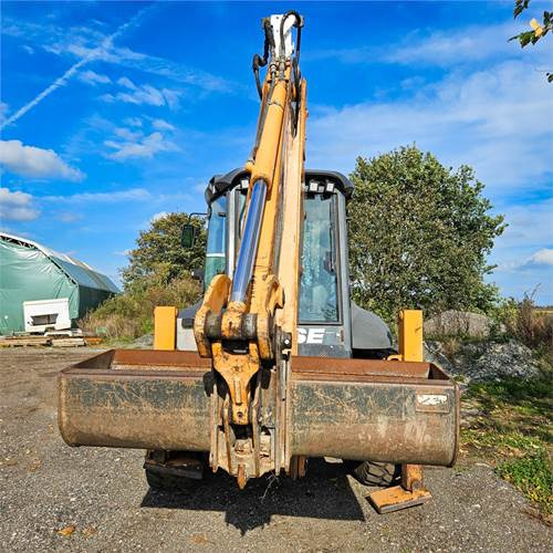 Case 695 ST Case 695 ST: slika 8 Case 695 ST Case 695 ST: slika 8