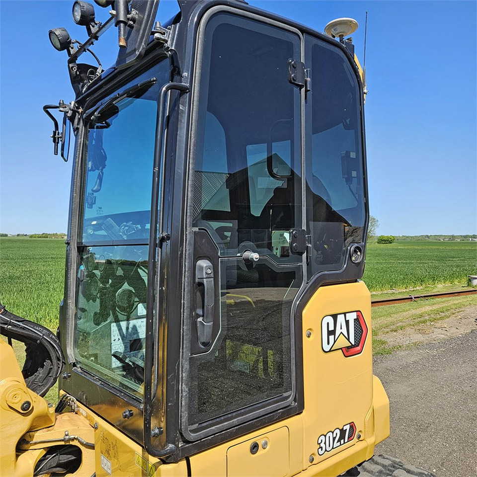 Mini bager Caterpillar 302.7 CR: slika 10
