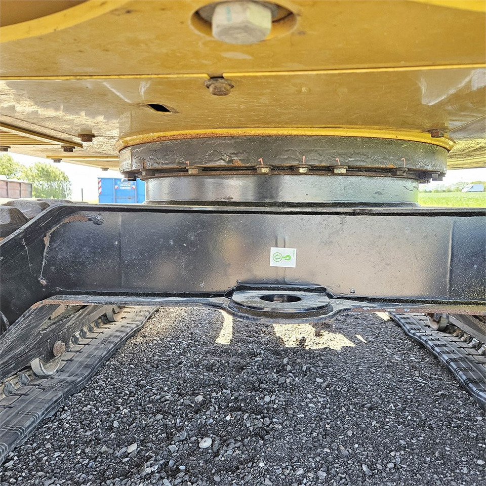 Mini bager Caterpillar 302.7 CR: slika 46