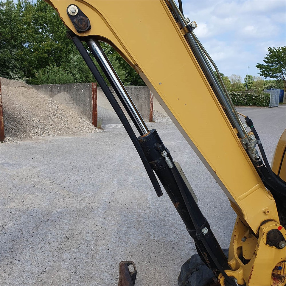Mini bager Caterpillar 303.5 E CR: slika 30