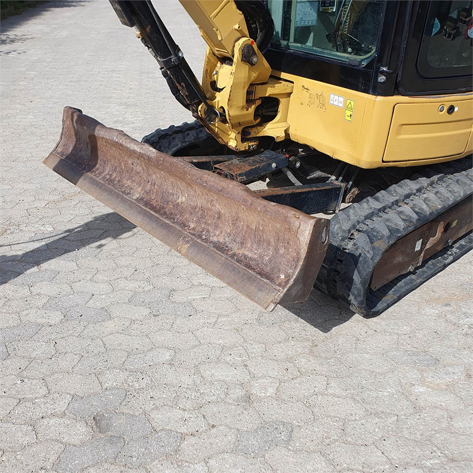 Mini bager Caterpillar 303.5 E CR: slika 31