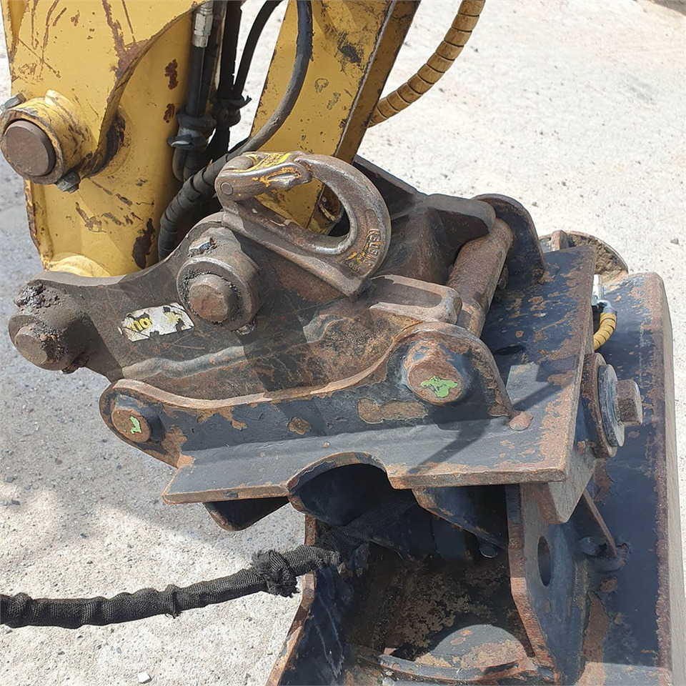 Mini bager Caterpillar 303.5 E CR: slika 11