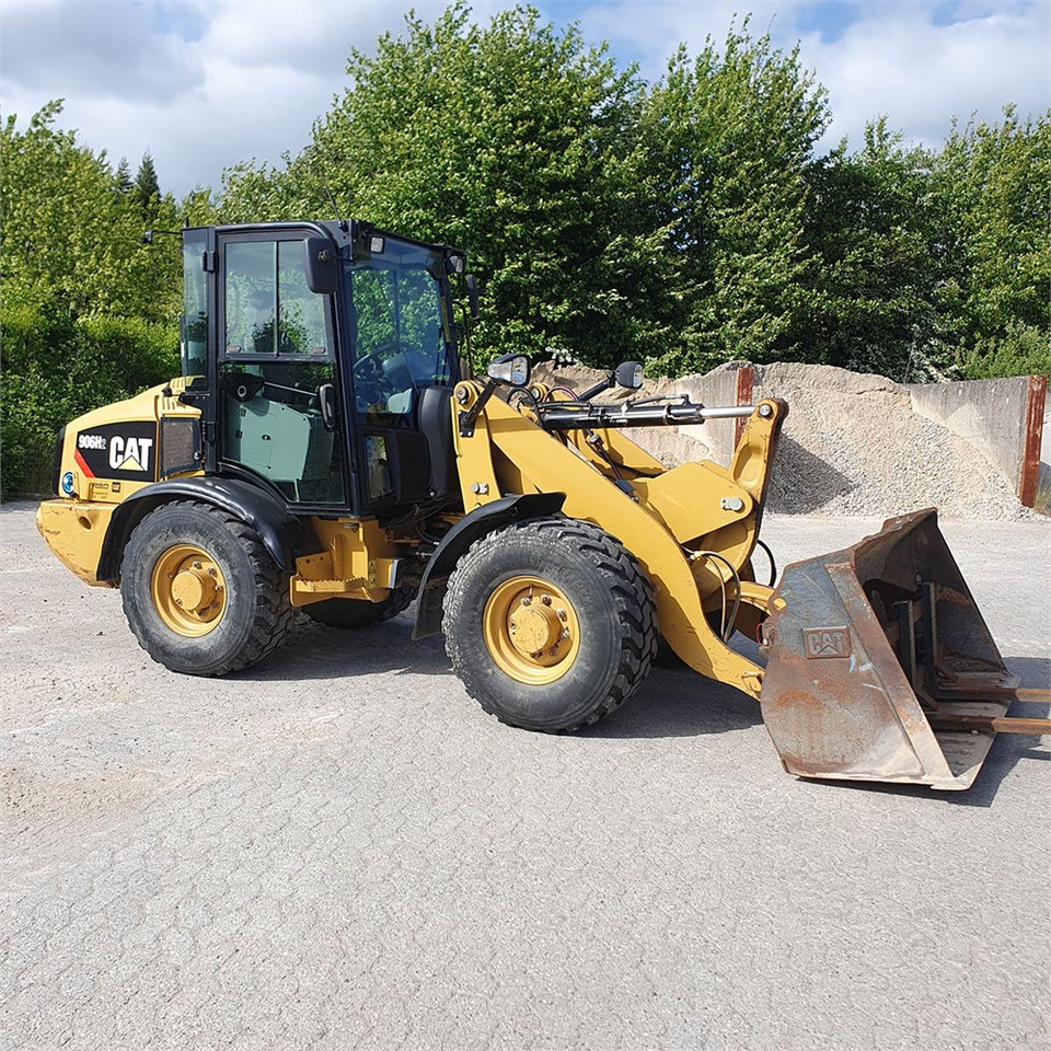 Caterpillar 906 H2 - Utovarivač točkaš: slika 5 Caterpillar 906 H2 - Utovarivač točkaš: slika 5