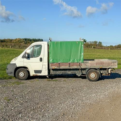Fiat Ducato 35L ladvogn - Kamion sa tovarnim sandukom: slika 1 Fiat Ducato 35L ladvogn - Kamion sa tovarnim sandukom: slika 1