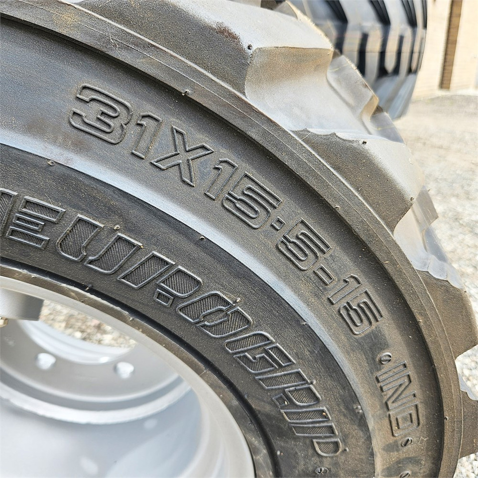 Giant 31X15,5-15 - Kompletan točak za Građevinska mašina: slika 3 Giant 31X15,5-15 - Kompletan točak za Građevinska mašina: slika 3