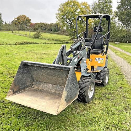 Giant D254SW - Mini utovarivač: slika 4 Giant D254SW - Mini utovarivač: slika 4