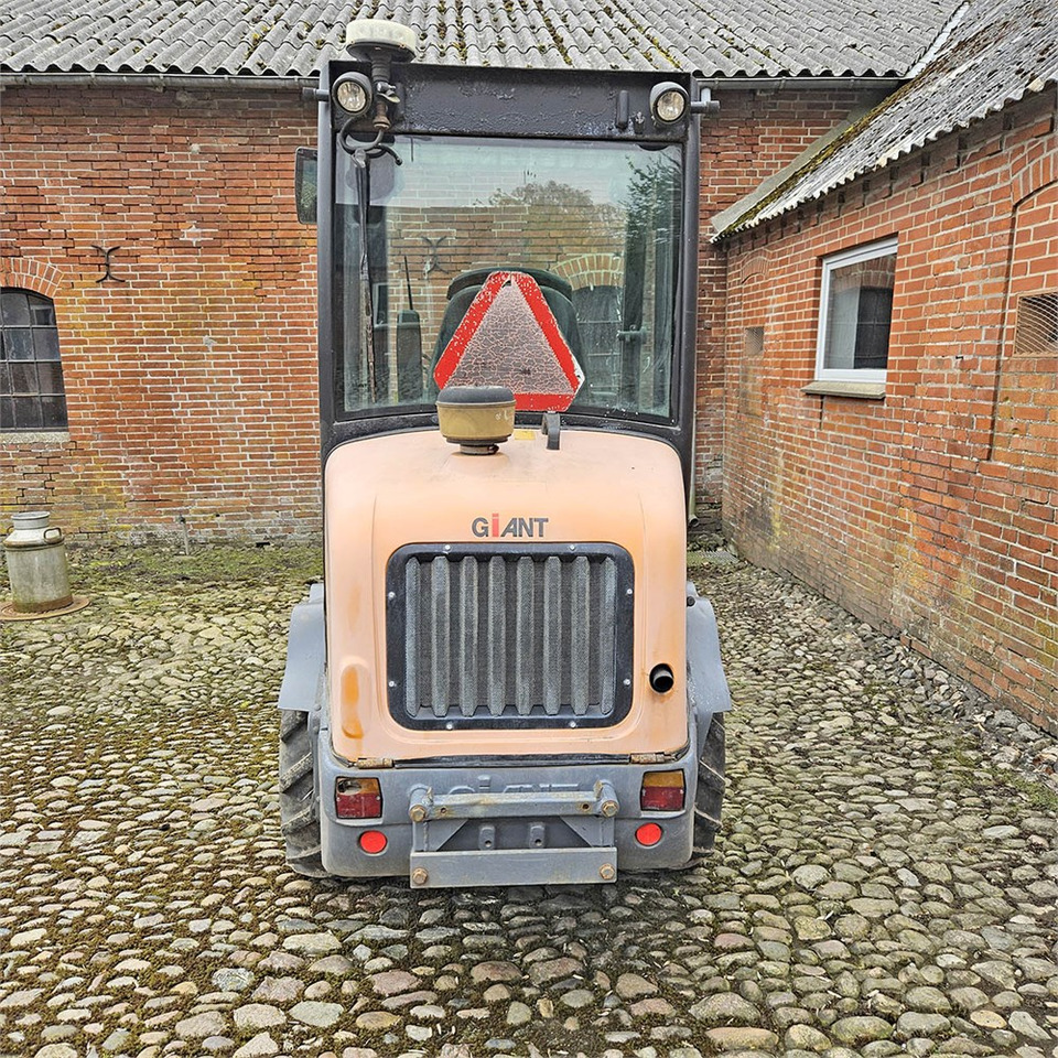 Giant V452T HD - Utovarivač točkaš: slika 5 Giant V452T HD - Utovarivač točkaš: slika 5