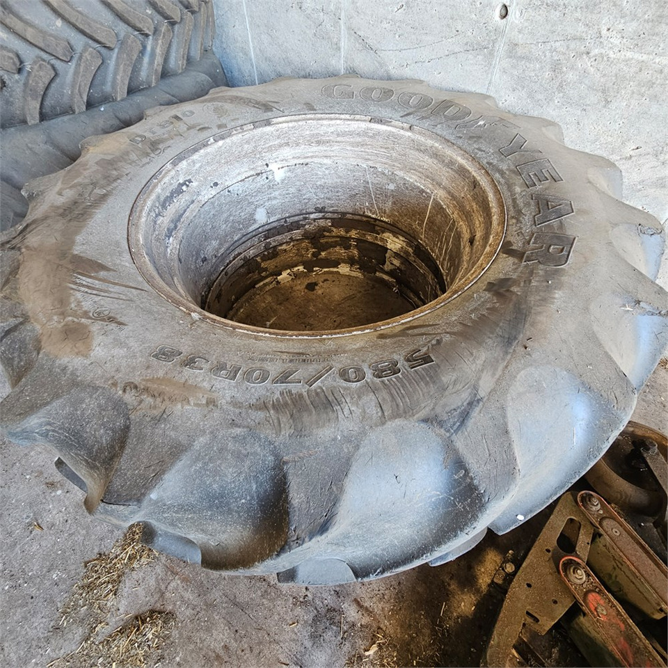 Traktor Goodyear 580/70R38: slika 7