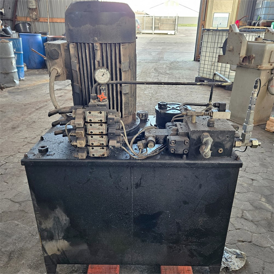 HG 9501021 - Instrument/ Oprema: slika 3 HG 9501021 - Instrument/ Oprema: slika 3
