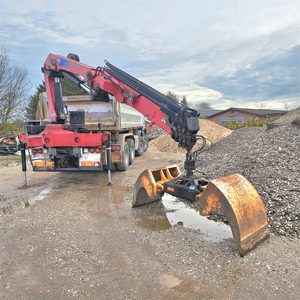 HMF 2120K-4 RC - Kran za kamion: slika 1 HMF 2120K-4 RC - Kran za kamion: slika 1