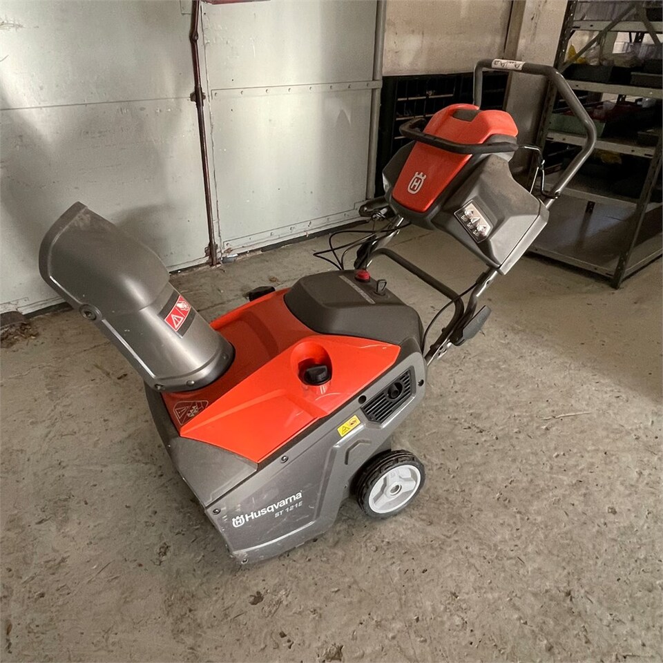 Husqvarna ST 121 E - Baštenska oprema: slika 1 Husqvarna ST 121 E - Baštenska oprema: slika 1