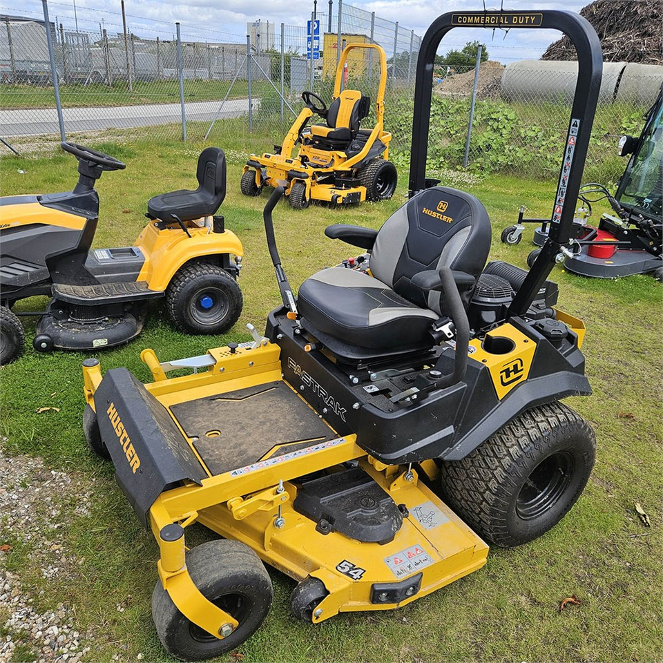 Hustler Fasttrack 54" - Baštenska kosačica: slika 1 Hustler Fasttrack 54" - Baštenska kosačica: slika 1