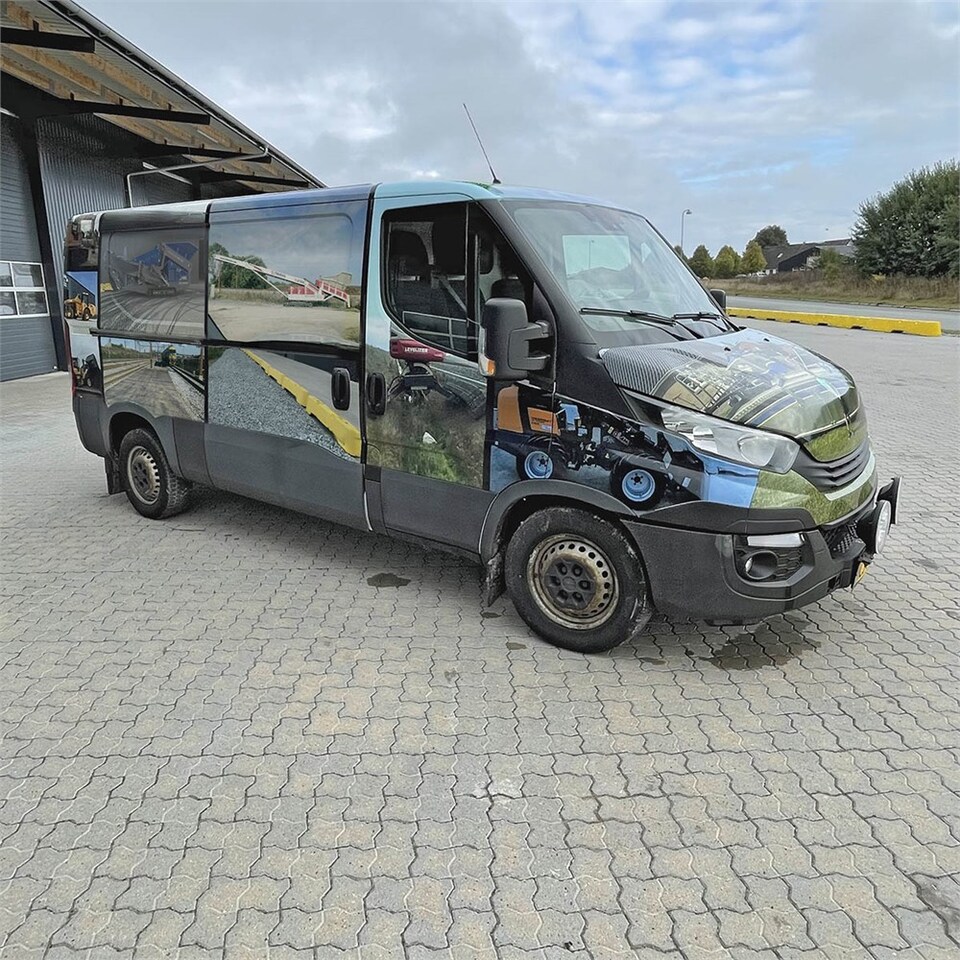 Iveco 35-120 HI Matic - Furgon: slika 1 Iveco 35-120 HI Matic - Furgon: slika 1