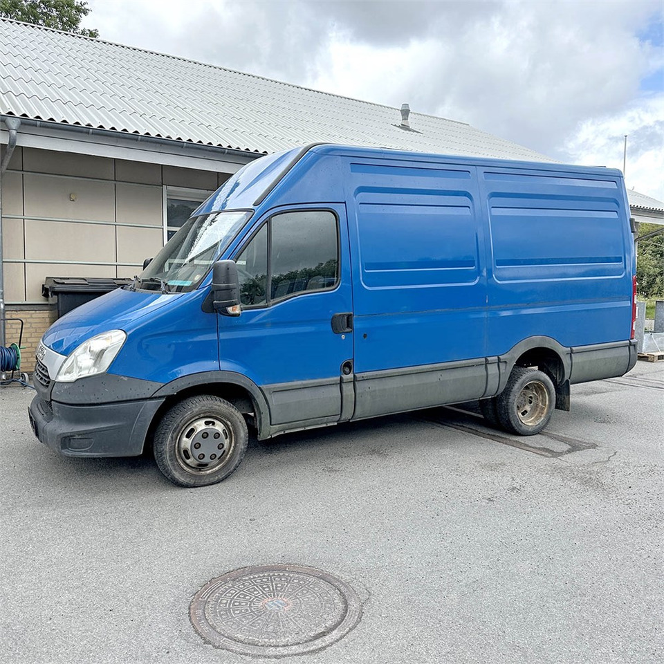 Iveco 35C15 - Furgon: slika 3 Iveco 35C15 - Furgon: slika 3