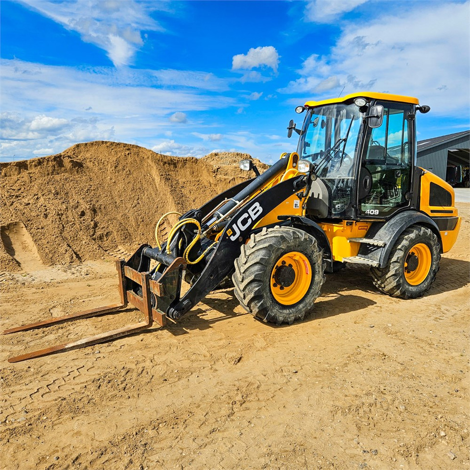 JCB 409 AG T4 - Utovarivač točkaš: slika 1 JCB 409 AG T4 - Utovarivač točkaš: slika 1