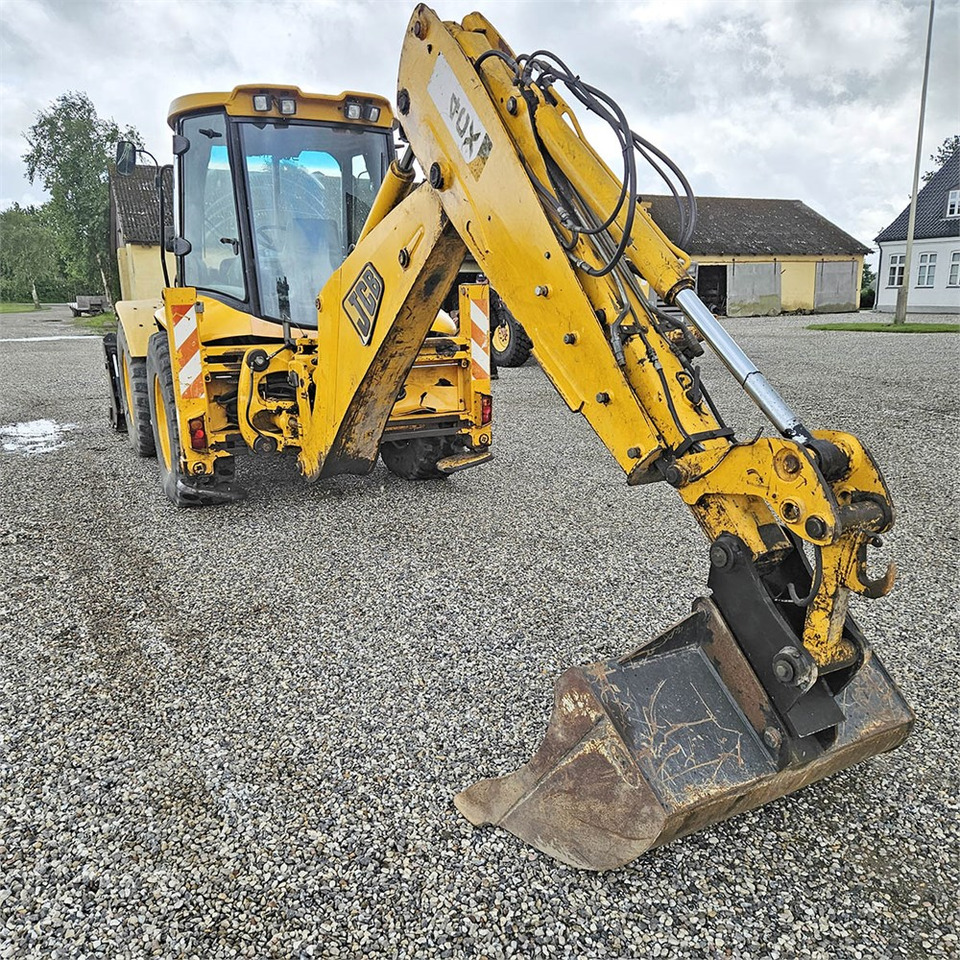 JCB 4CX - Bager utovarivač: slika 4 JCB 4CX - Bager utovarivač: slika 4