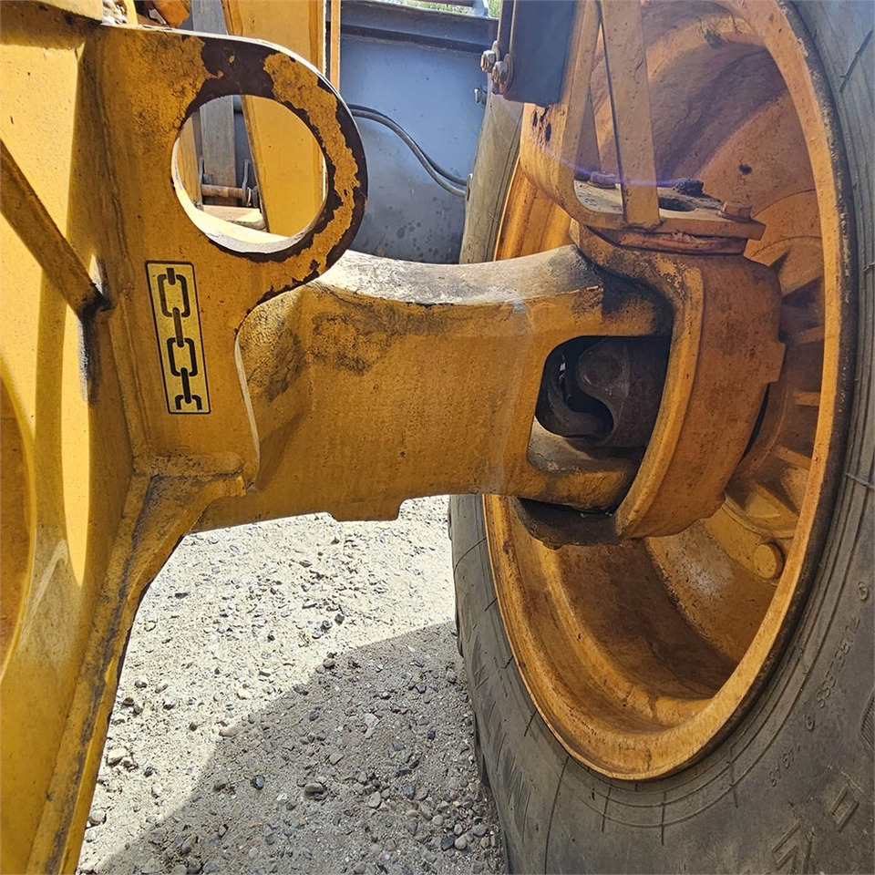 Bager utovarivač JCB 4CX eco T4i III B: slika 35