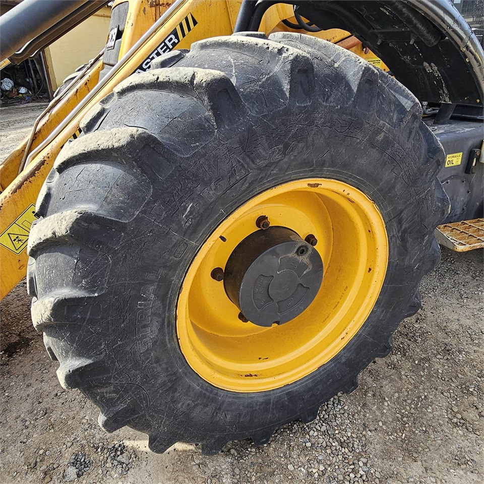 Bager utovarivač JCB 4CX eco T4i III B: slika 40