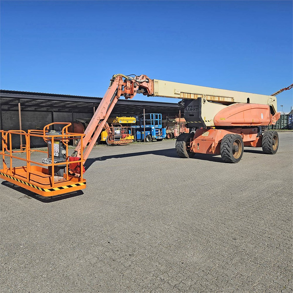 Zglobna platforma JLG 1250 AJP: slika 11