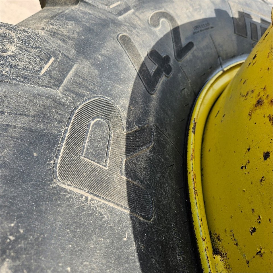 John Deere 650/65R42 - Traktor: slika 5 John Deere 650/65R42 - Traktor: slika 5